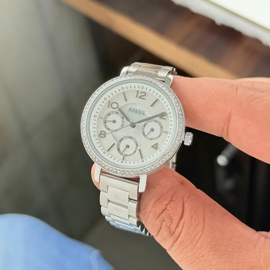 Elegant Fossil Women’s 35mm Dial Watch with Stainless Steel Bracelet